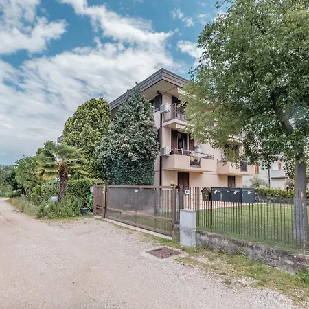Casa Lugana 8 - Monolocale Con Piscina Fronte Appartamento